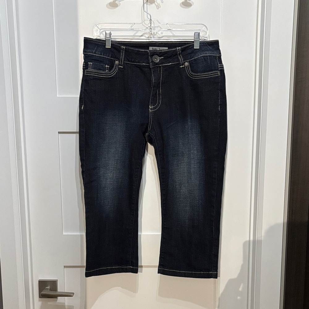 Woman’s Dark Blue Jean shorts long